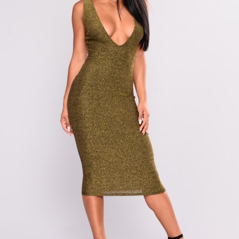 Black and gold sleeveless dress